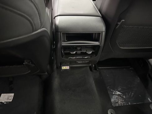 New 2025 Jeep Grand Cherokee Laredo X w/ Luxury Tech Group I image 8