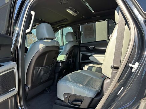 Used 2023 Kia Telluride SX X-Line image 22