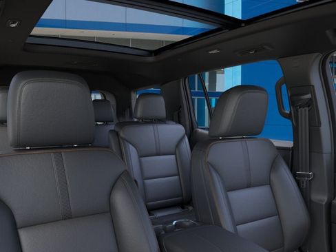 New 2026 Chevrolet Traverse High Country FWD image 24