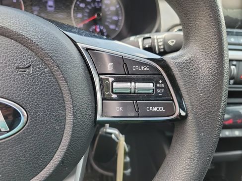 Used 2019 Kia Forte LXS FWD image 20