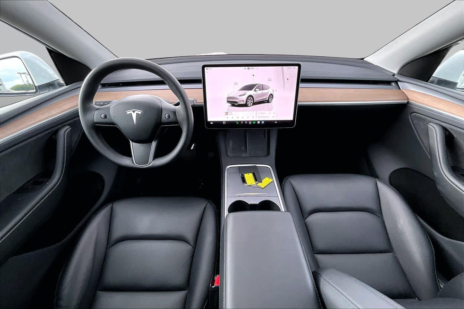 Used 2024 Tesla Model Y Long Range AWD/4WD image 15
