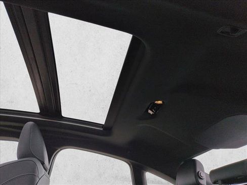 Used 2026 BMW 228i w/ Technology Package image 19