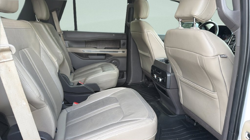 Used 2018 Ford Expedition Limited w/ Equipment Group 302A RWD image 28