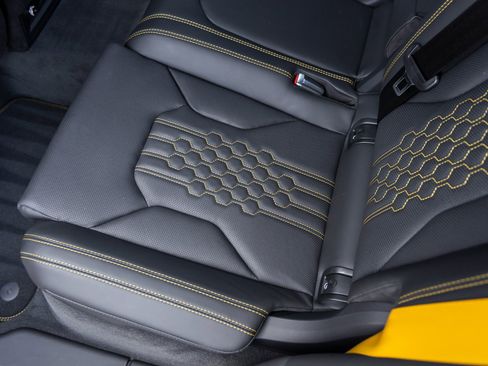 Used 2024 Lamborghini Urus Performante image 38