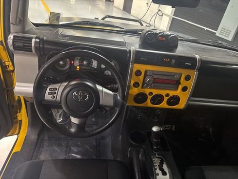 Used 2007 Toyota FJ Cruiser 4WD image 26