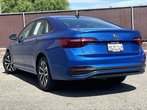 Certified 2023 Volkswagen Jetta S FWD image 10