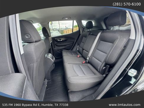 Used 2023 GMC Terrain SLE w/ Driver Convenience Package AWD/4WD image 17