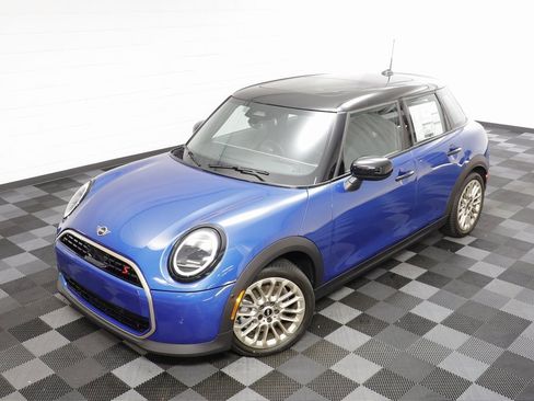 New 2025 MINI Cooper S image 2