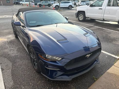 Used 2018 Ford Mustang Premium w/ Equipment Group 201A RWD image 7