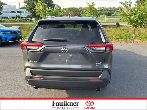 Used 2021 Toyota RAV4 XLE Premium AWD/4WD image 11