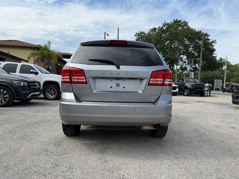 Used 2020 Dodge Journey SE FWD image 8