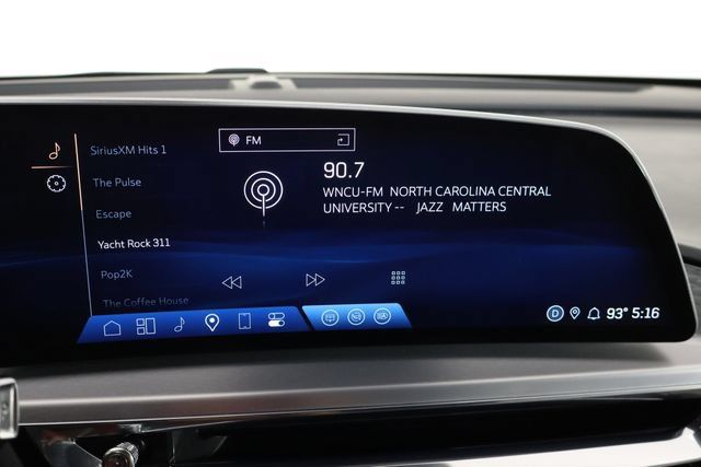 Used 2024 Cadillac Lyriq Sport RWD image 28