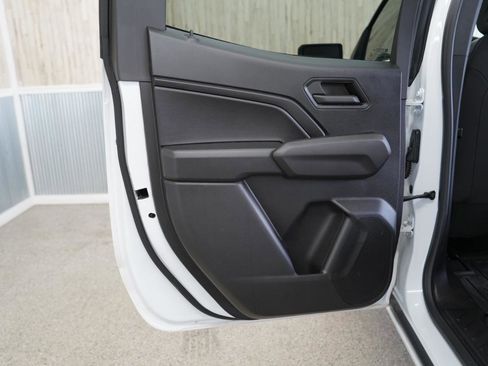 Used 2024 Chevrolet Colorado W/T image 33