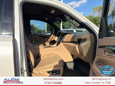 Used 2018 Cadillac Escalade ESV Platinum AWD/4WD image 13