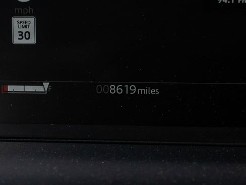 Used 2025 Land Rover Defender 130 X image 18