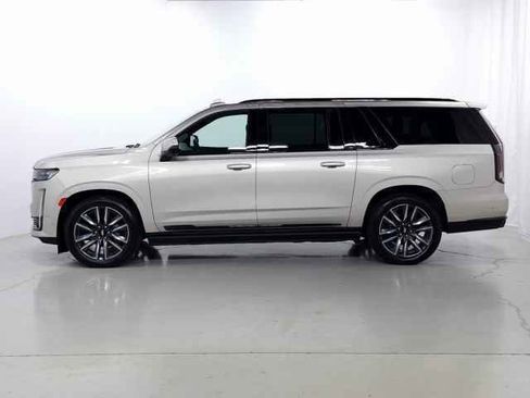 Used 2021 Cadillac Escalade ESV Sport w/ Driver Assist Tech Package image 3