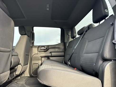 Used 2022 Chevrolet Silverado 1500 Custom image 27