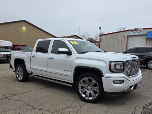 Used 2018 GMC Sierra 1500 Denali w/ Denali Ultimate Package image 3