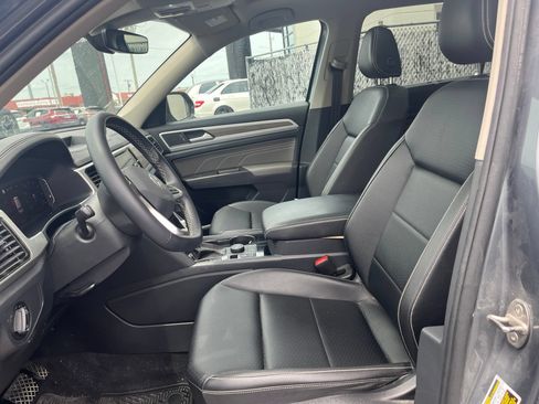 Used 2023 Volkswagen Atlas SEL AWD/4WD image 7