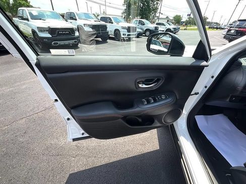 Used 2026 Honda HR-V Sport image 12