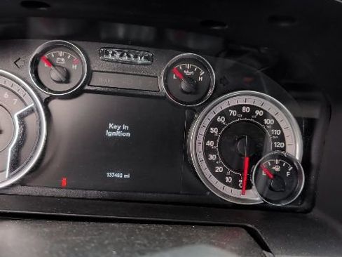 Used 2018 RAM 2500 Big Horn w/ Sport Appearance Group image 7