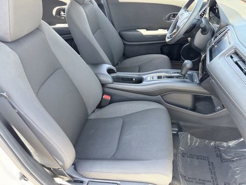 Used 2022 Honda HR-V EX image 11