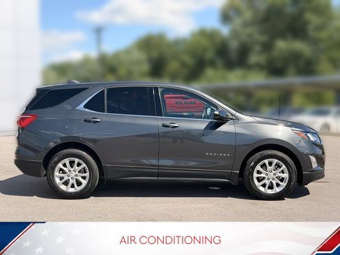 Used 2020 Chevrolet Equinox LT FWD image 4