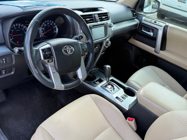 Used 2016 Toyota 4Runner SR5 Premium RWD image 12