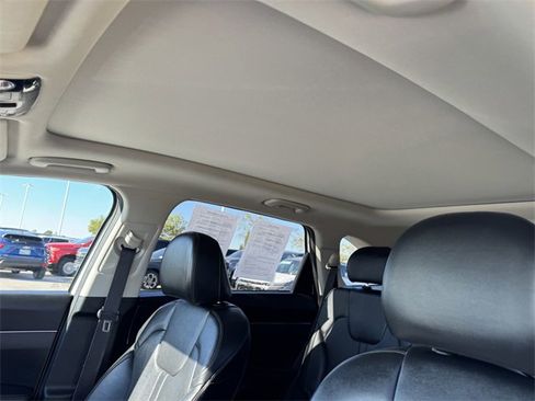 Used 2022 Kia Sorento S w/ Panoramic Sunroof Package image 21