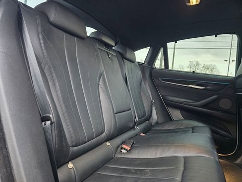 Used 2017 BMW X6 xDrive35i image 12