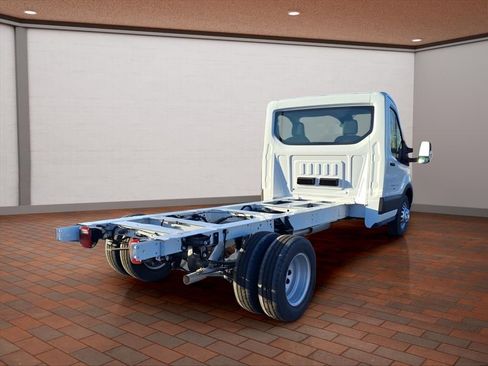 Used 2024 Ford Transit 350 image 8
