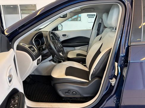 Used 2018 Jeep Compass Latitude w/ Popular Equipment Group AWD/4WD image 15