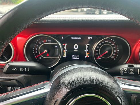 Used 2019 Jeep Wrangler Unlimited Rubicon AWD/4WD image 33