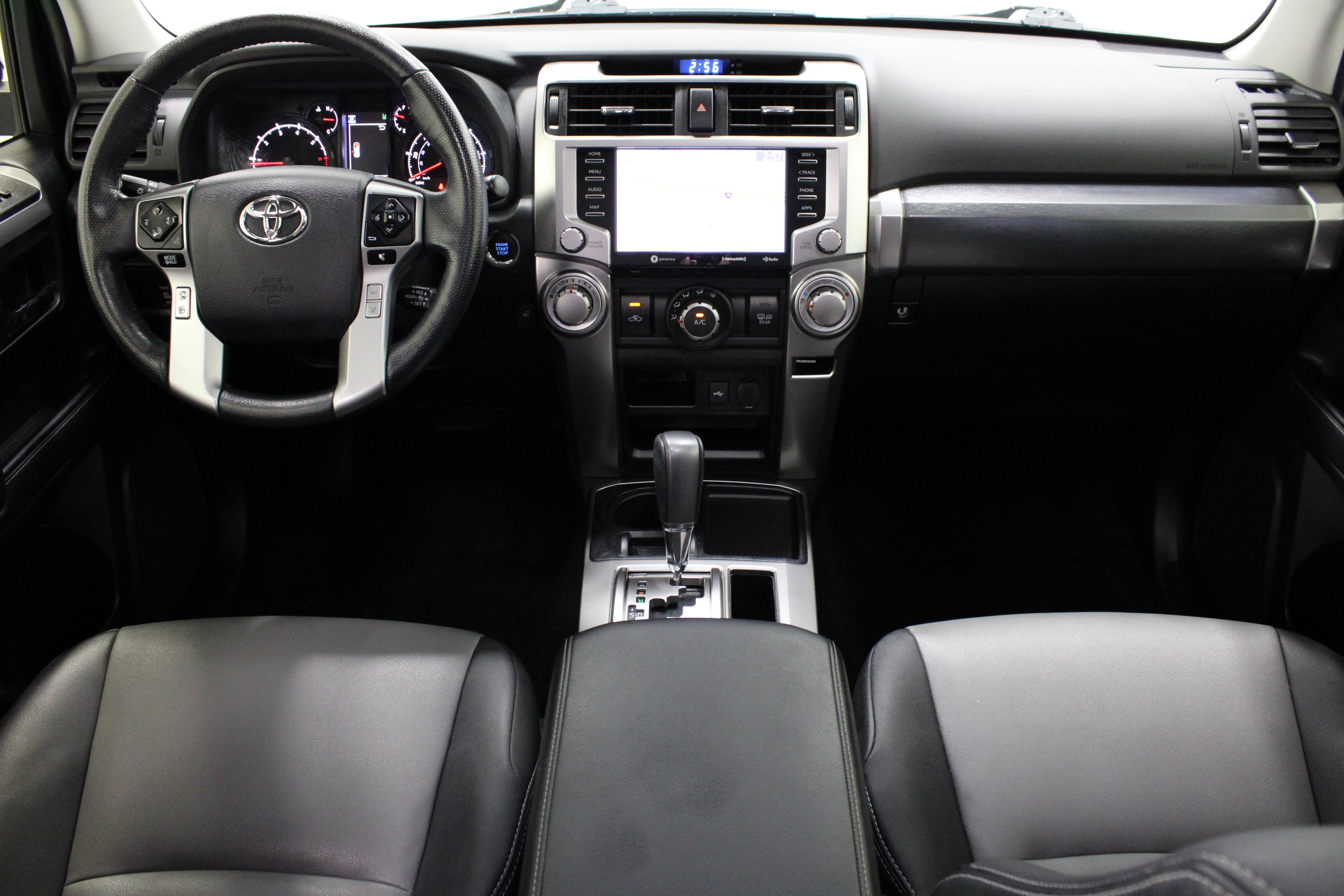 Used 2023 Toyota 4Runner SR5 Premium w/ Moonroof Package RWD image 31