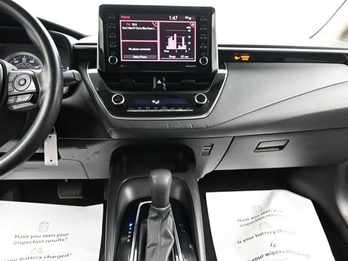 Used 2021 Toyota Corolla LE image 22
