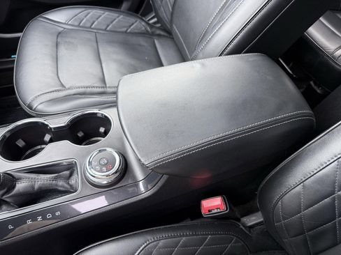 Used 2018 Ford Explorer Platinum image 46