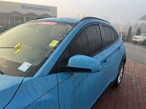 Used 2022 Hyundai Kona SEL w/ Cargo Package image 3