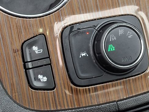 Used 2023 GMC Acadia SLE w/ Driver Convenience Package AWD/4WD image 25