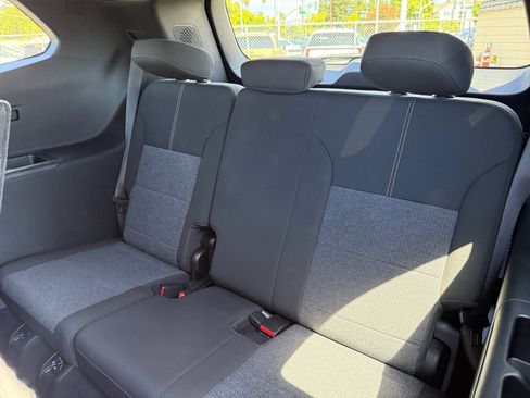 Used 2025 GMC Acadia Elevation w/ LPO, Floor Liner Package FWD image 21