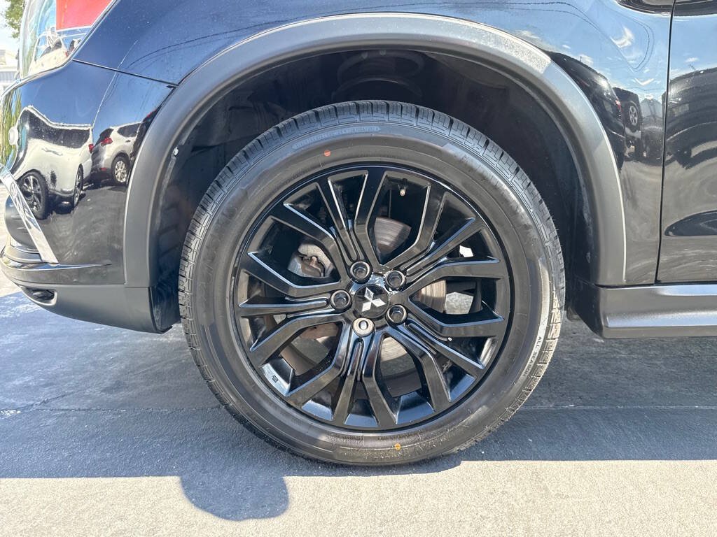 Used 2019 Mitsubishi Outlander Sport LE FWD image 27