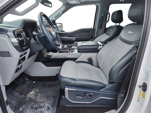 Used 2023 Ford F150 Limited image 10
