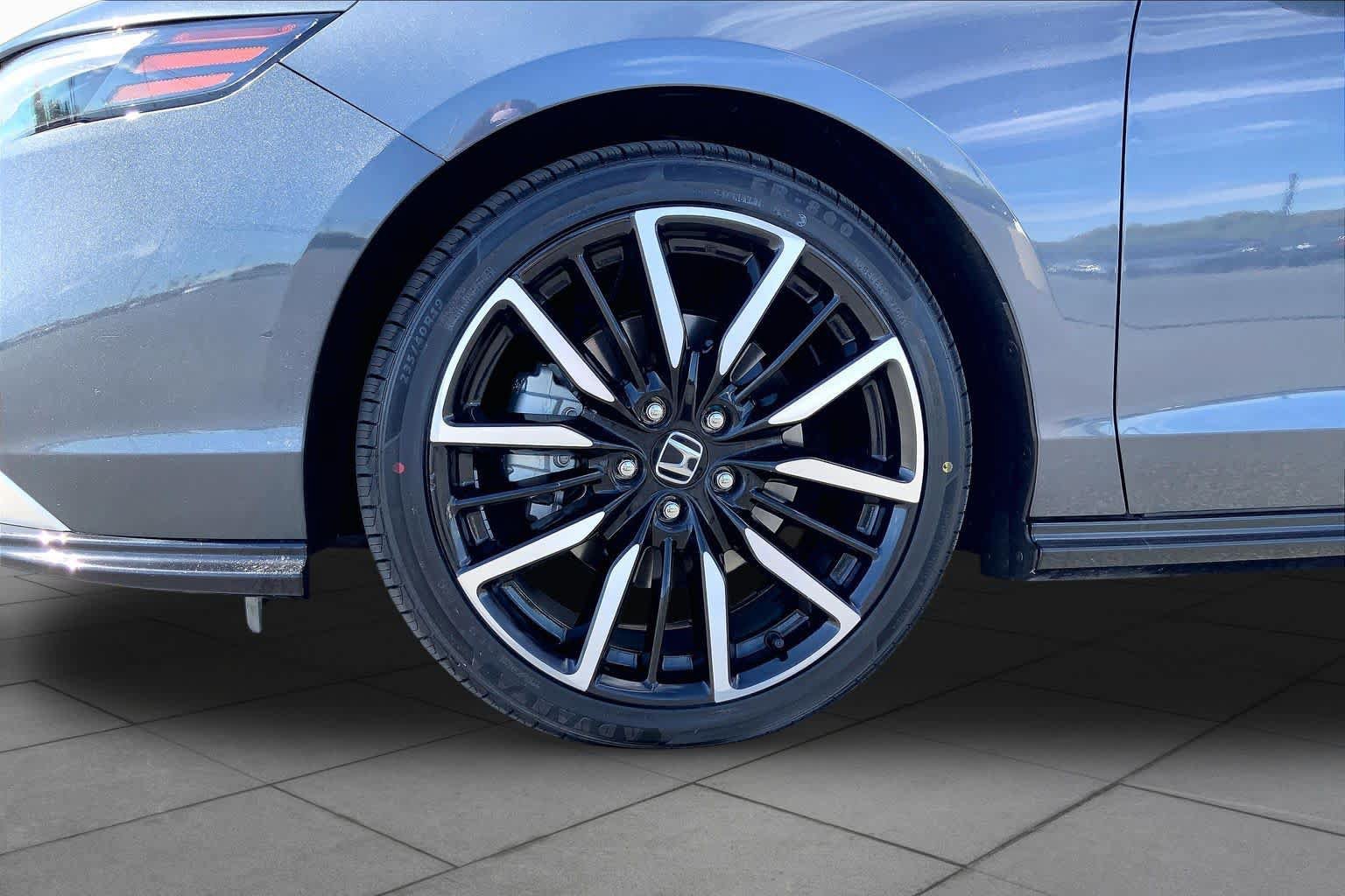 Used 2023 Honda Accord Touring image 10
