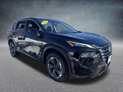 Used 2024 Nissan Rogue SV AWD/4WD image 4