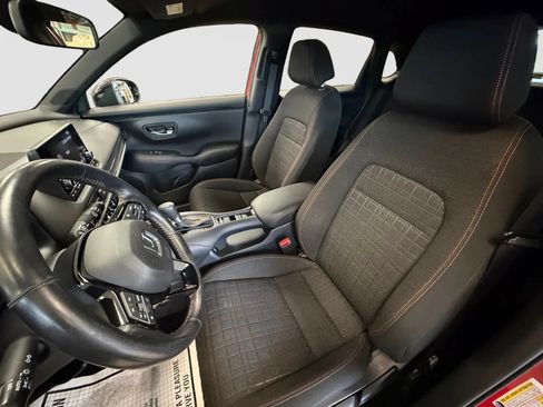 Used 2025 Honda HR-V Sport image 13