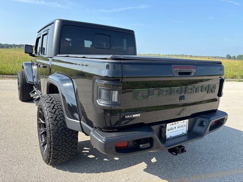 Used 2021 Jeep Gladiator Sport AWD/4WD image 10