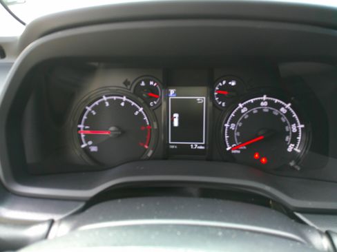 Used 2022 Toyota 4Runner SR5 Premium image 22