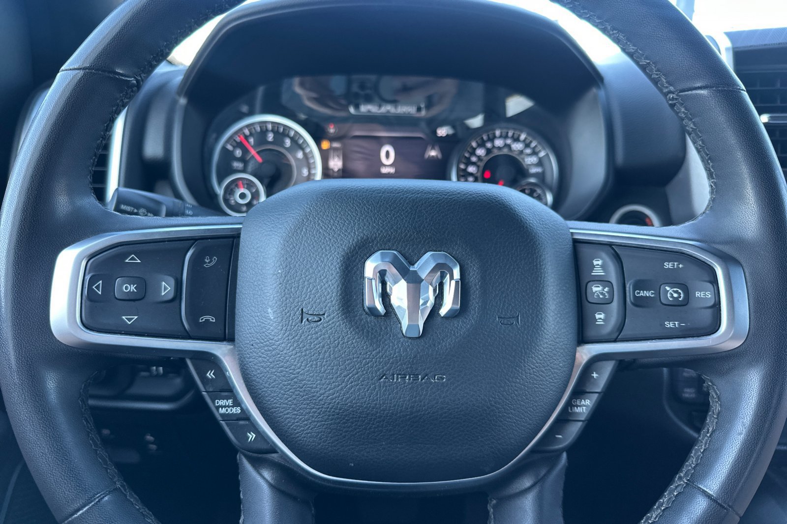 Used 2025 RAM 1500 Big Horn AWD/4WD image 32