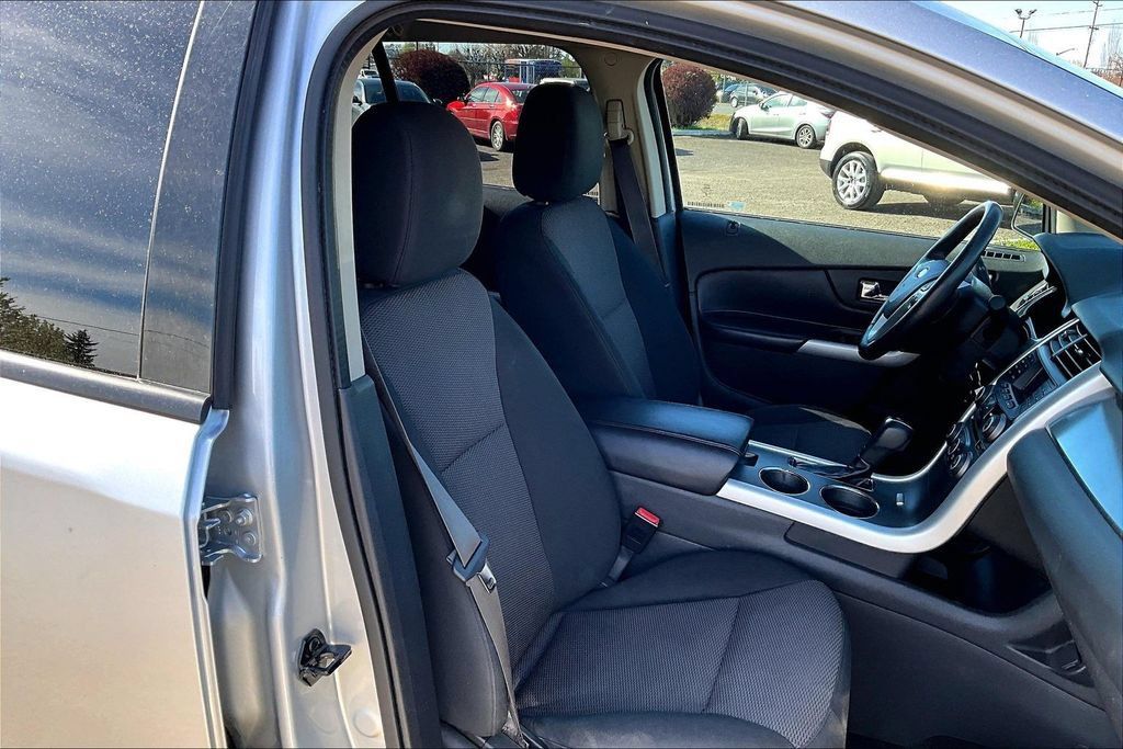 Used 2014 Ford Edge SEL AWD/4WD image 10
