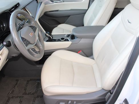 Used 2022 Cadillac XT5 Premium Luxury image 5