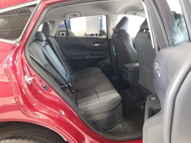 Used 2023 Toyota Venza LE AWD/4WD image 15